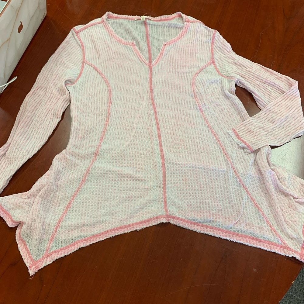 Seven7 White & Pink Light Weight Woven Henley Shark Bite Hem Too sz L EUC